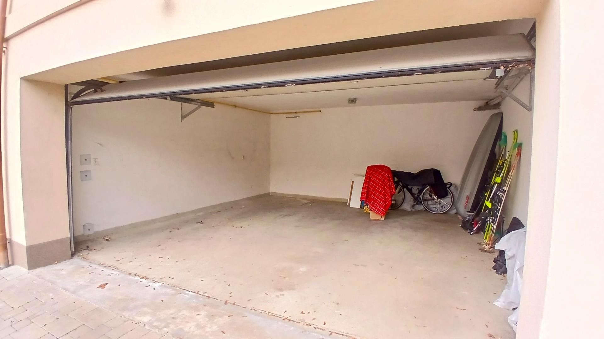 Garáže, Náměstí Joachima Barranda, Beroun, 17 m²