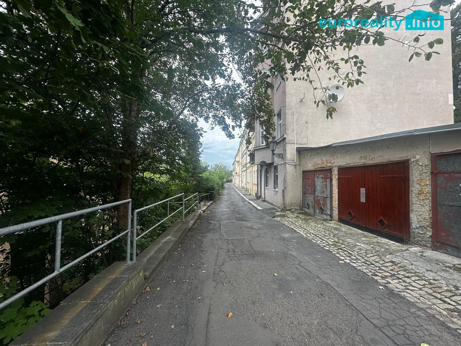 Garáž · 20 m² · Karlovy Vary - 3