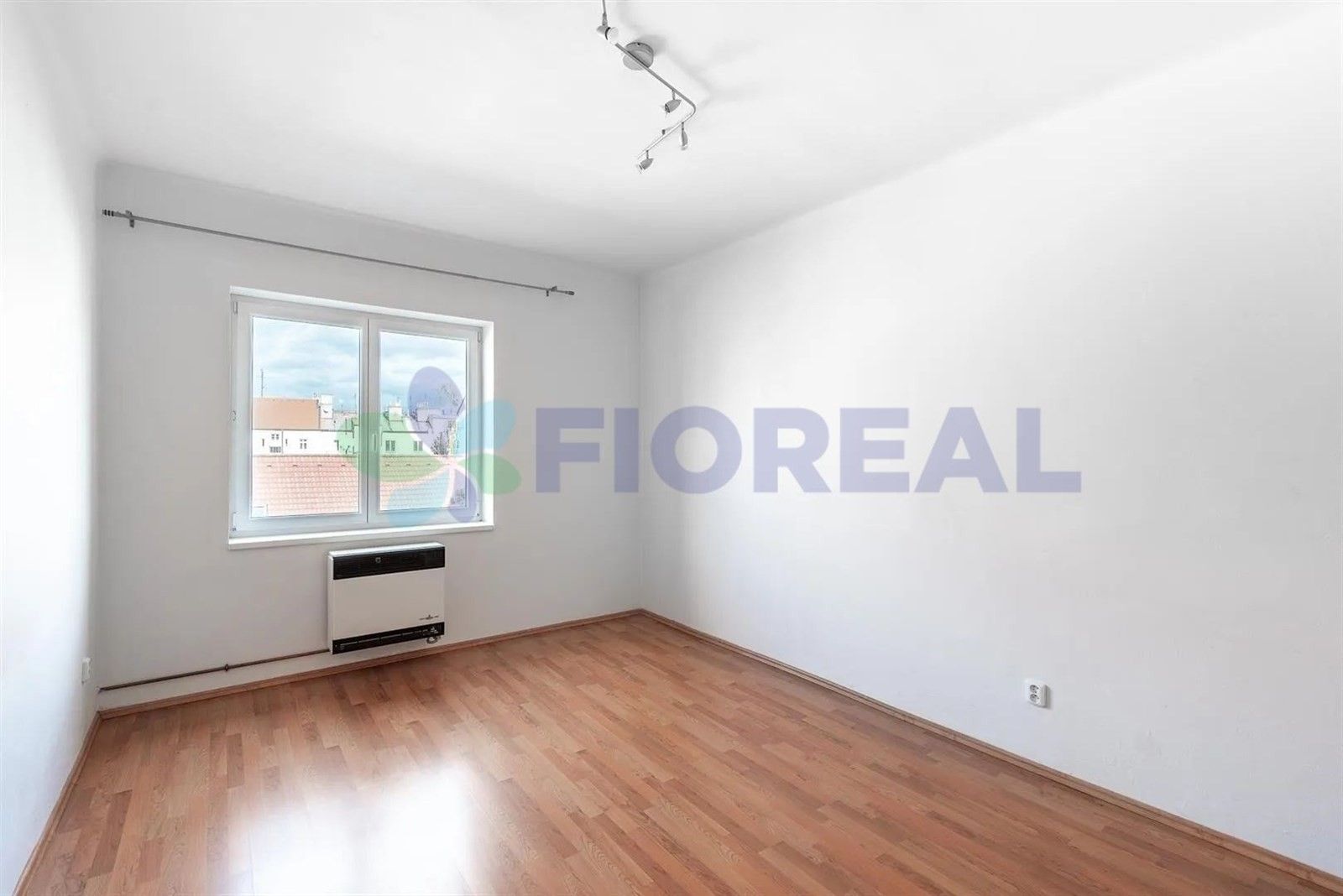 2+kk, Na hroudě, Praha, 41 m²