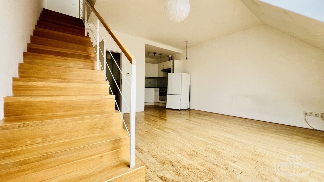 2+kk, Boleslavská, Praha, 72 m² - 2