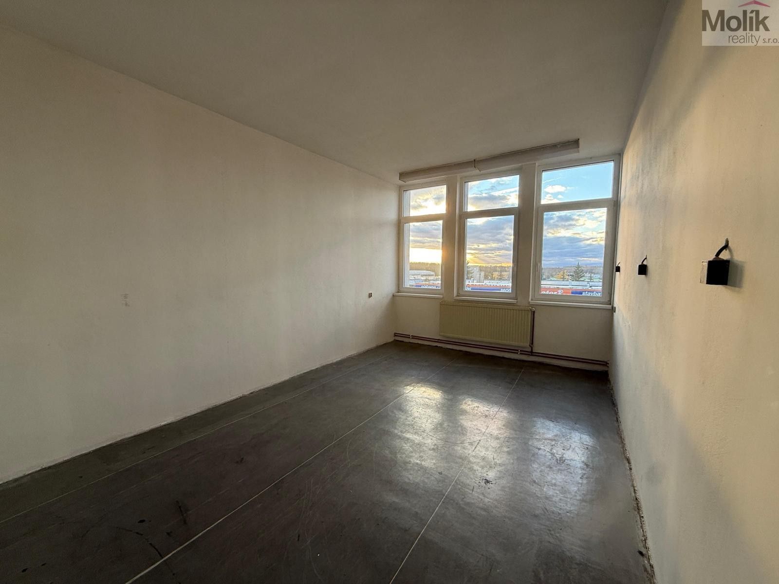 Kanceláře, Dělnická, Most, 154 m²