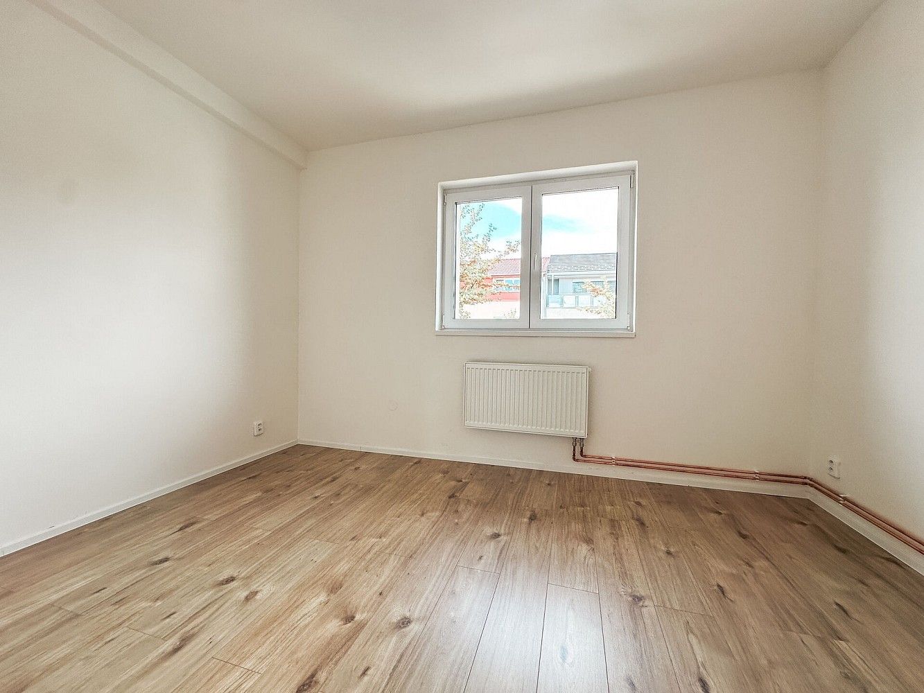 Byt 2+1 · 40 m² · Praha - Horní Počernice, okres Praha 20, Hlavní město Praha - 4