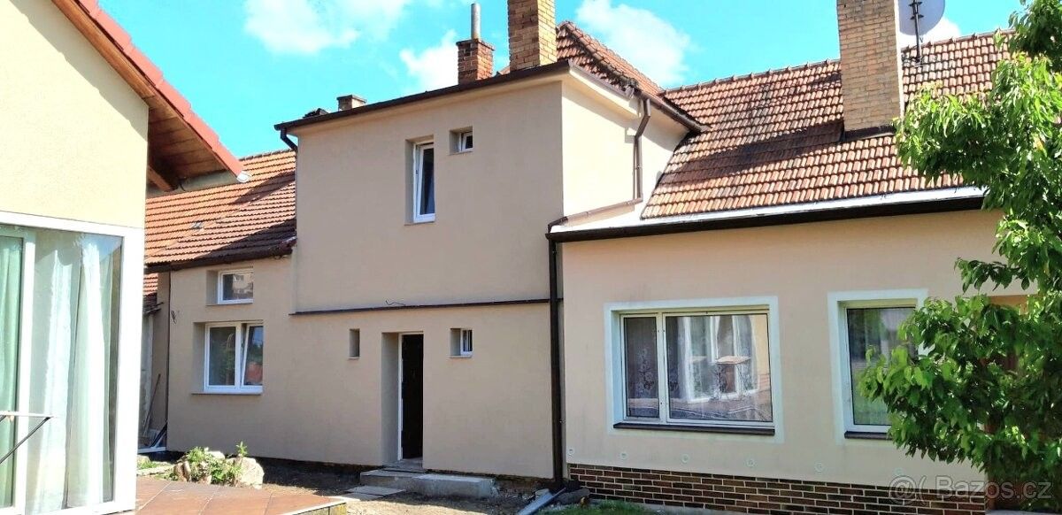 Rodinné domy, Deštná, 679 61