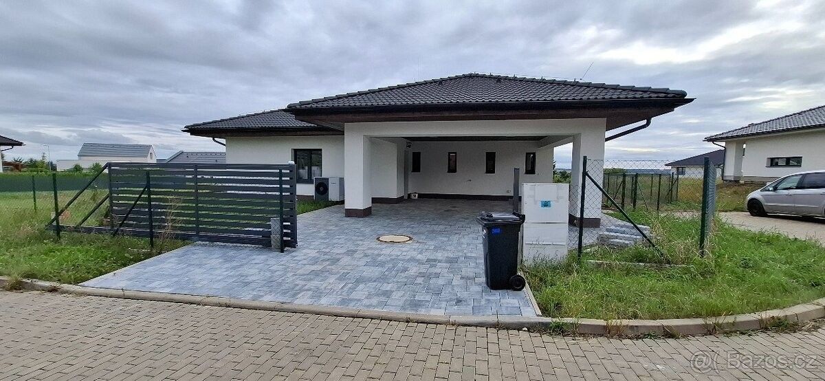 Rodinné domy, Hvozdnice, 503 27