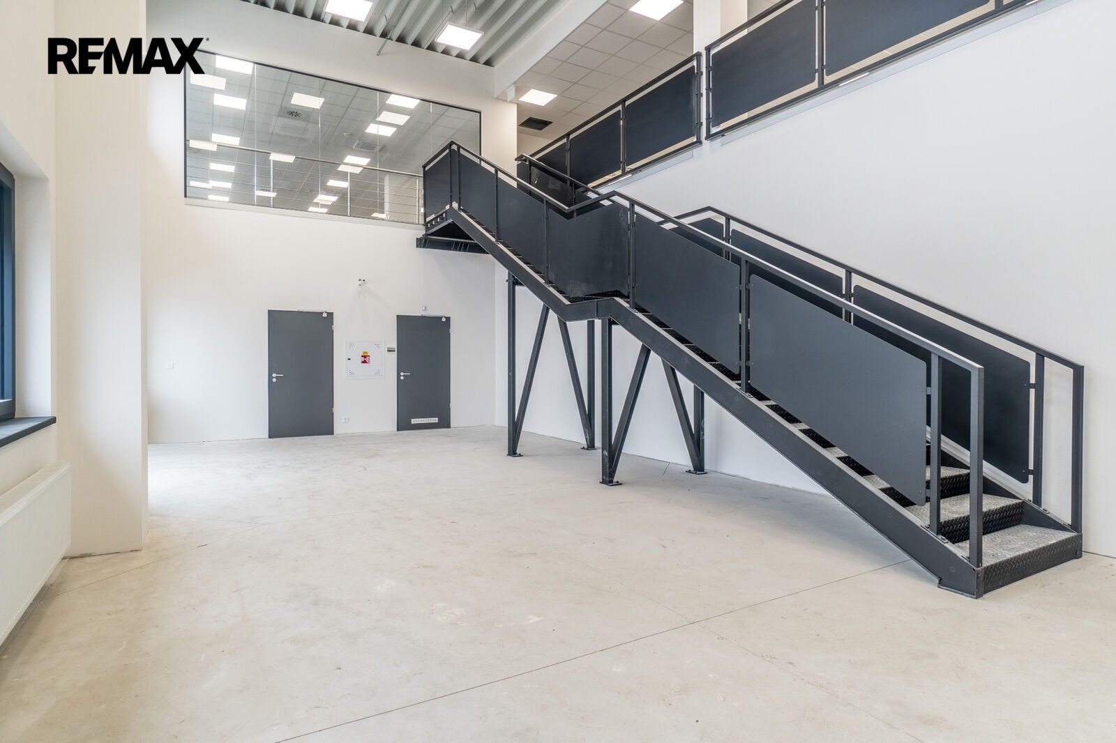 Pronájem obchodní prostory - Tuchoměřice, 289 m² - 5