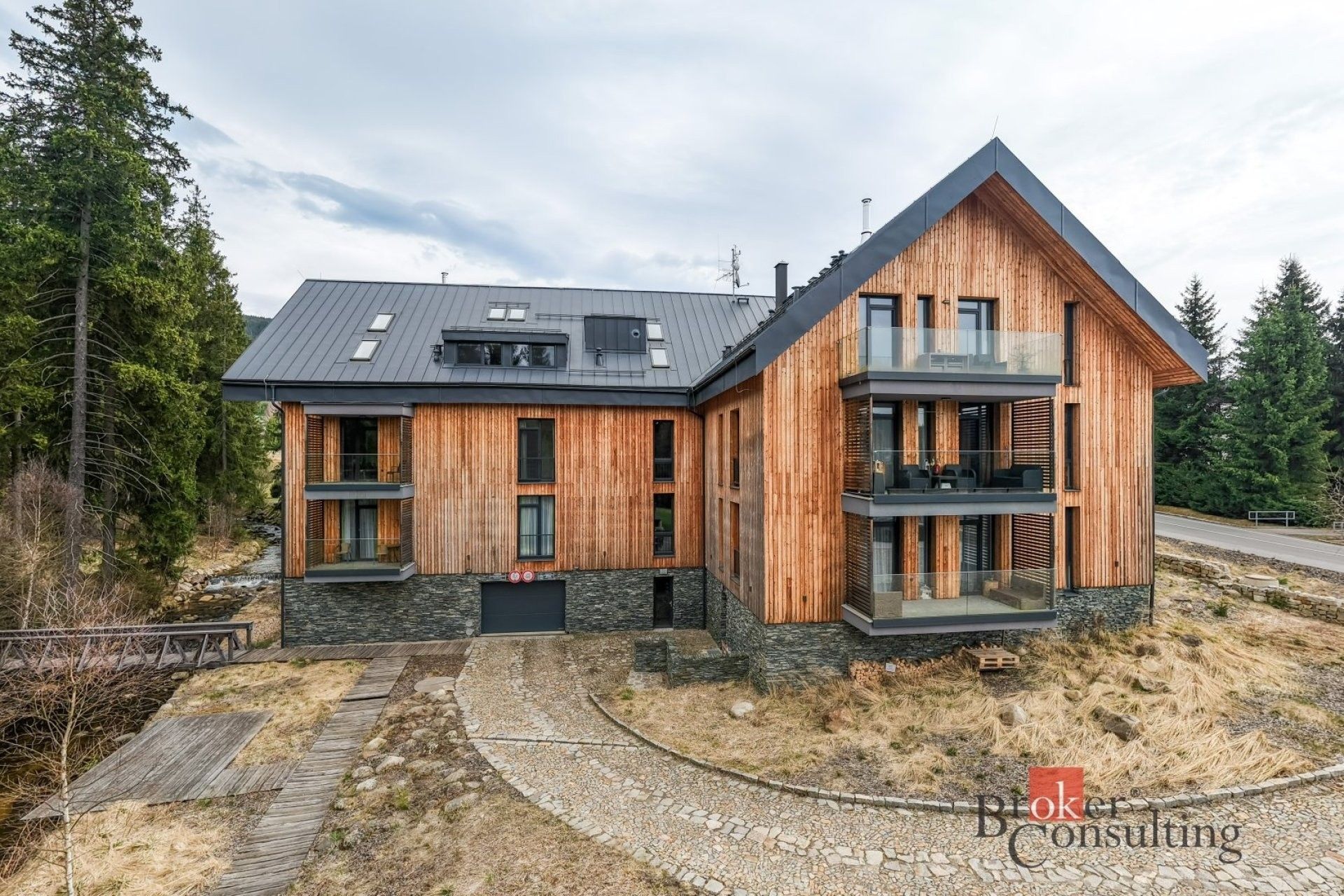 6+kk a více, Nový Svět, Harrachov, 223 m² - 1