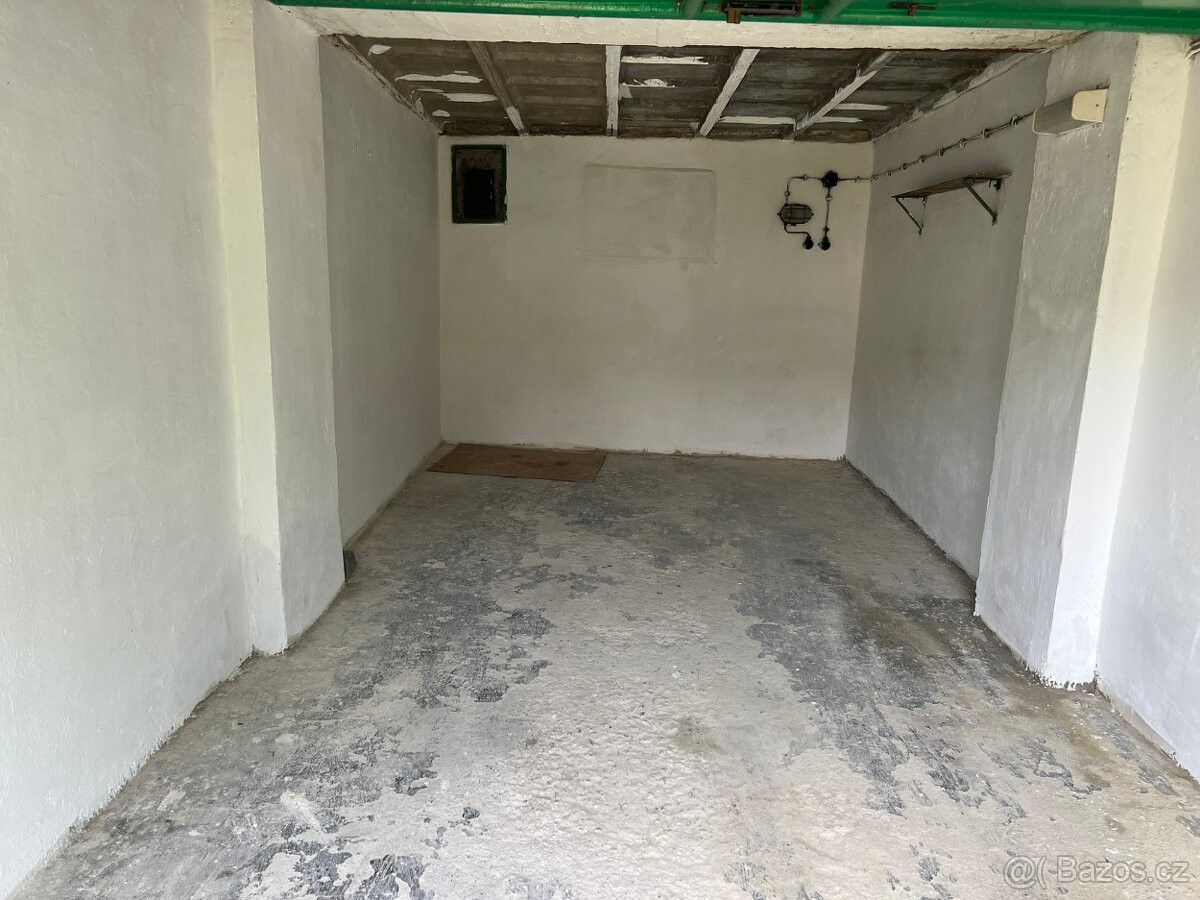 Pronájem garáž - Kladno, 272 01