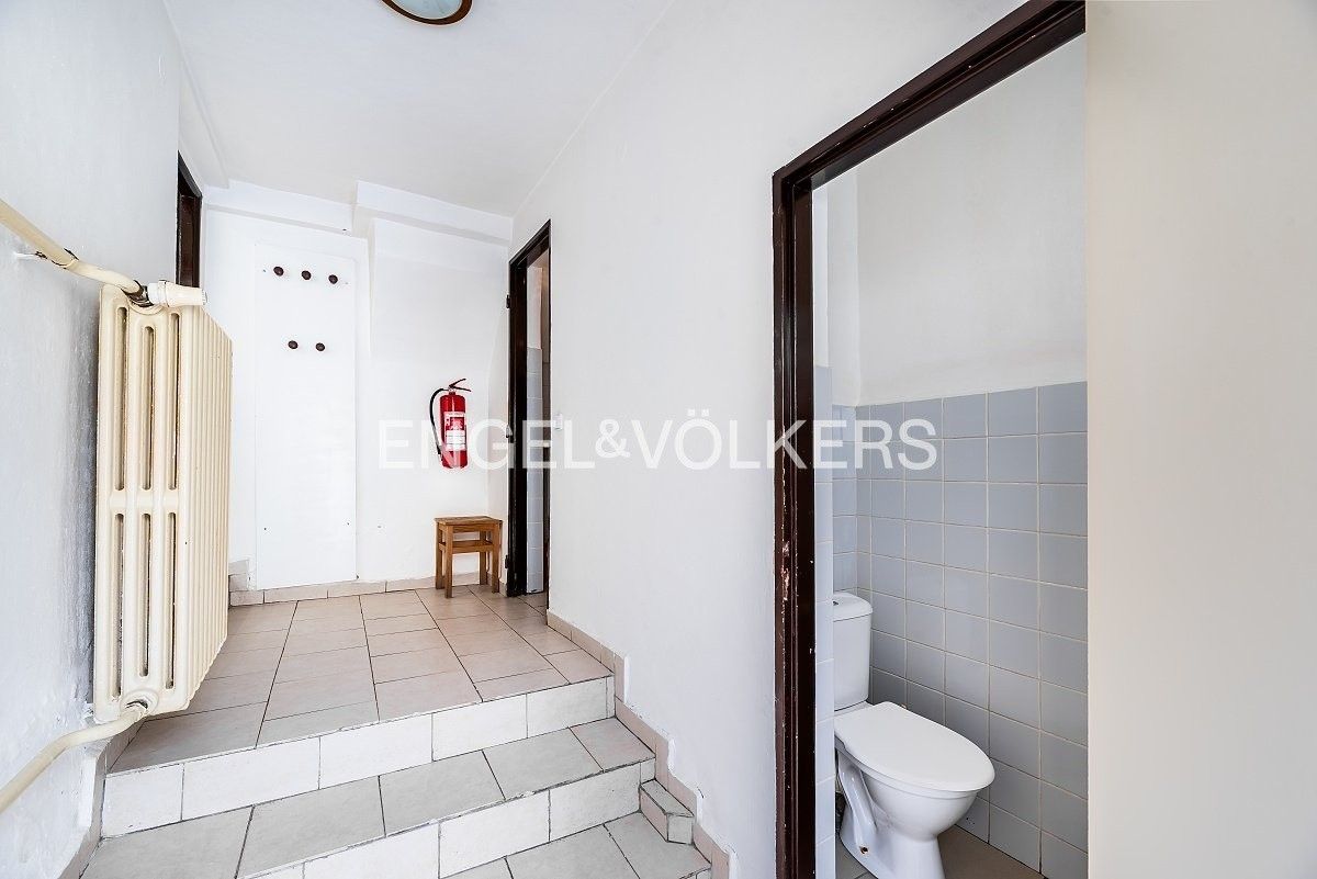 Pronájem kancelář - Karlínské náměstí 59, Praha Karlín, 18 m² - 5