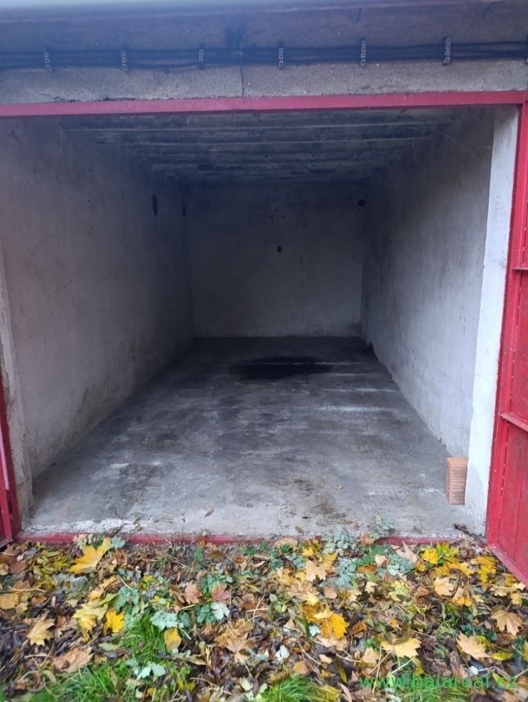 Pronájem garáž - Brno, 18 m²