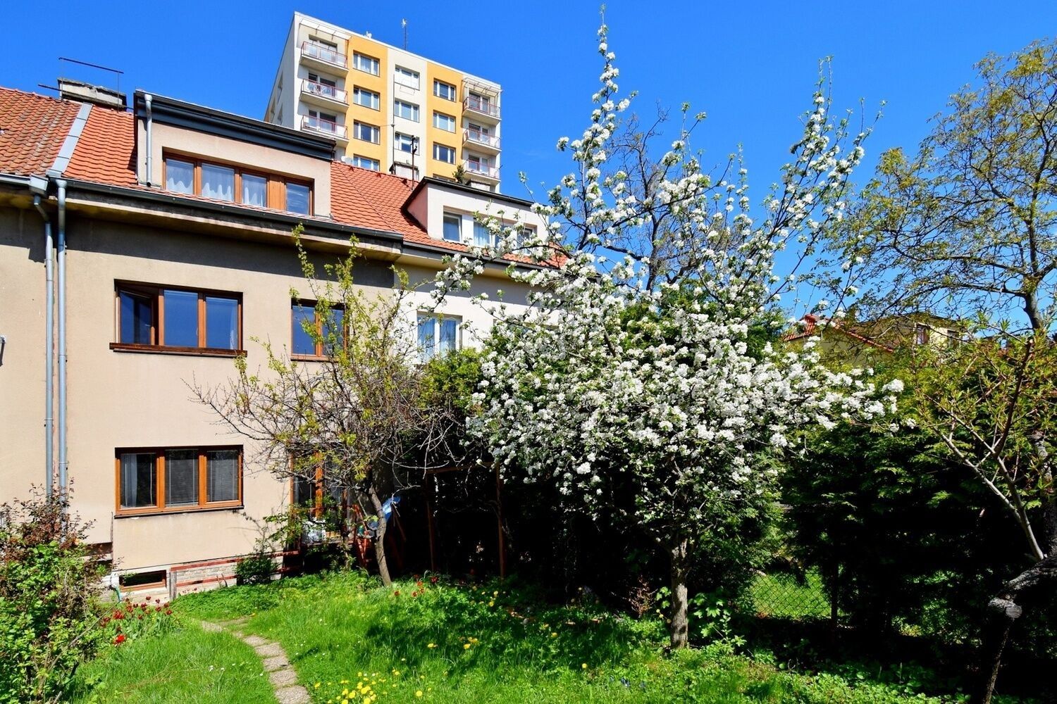 Prodej rodinný dům - Hlohová, Praha, 190 m²