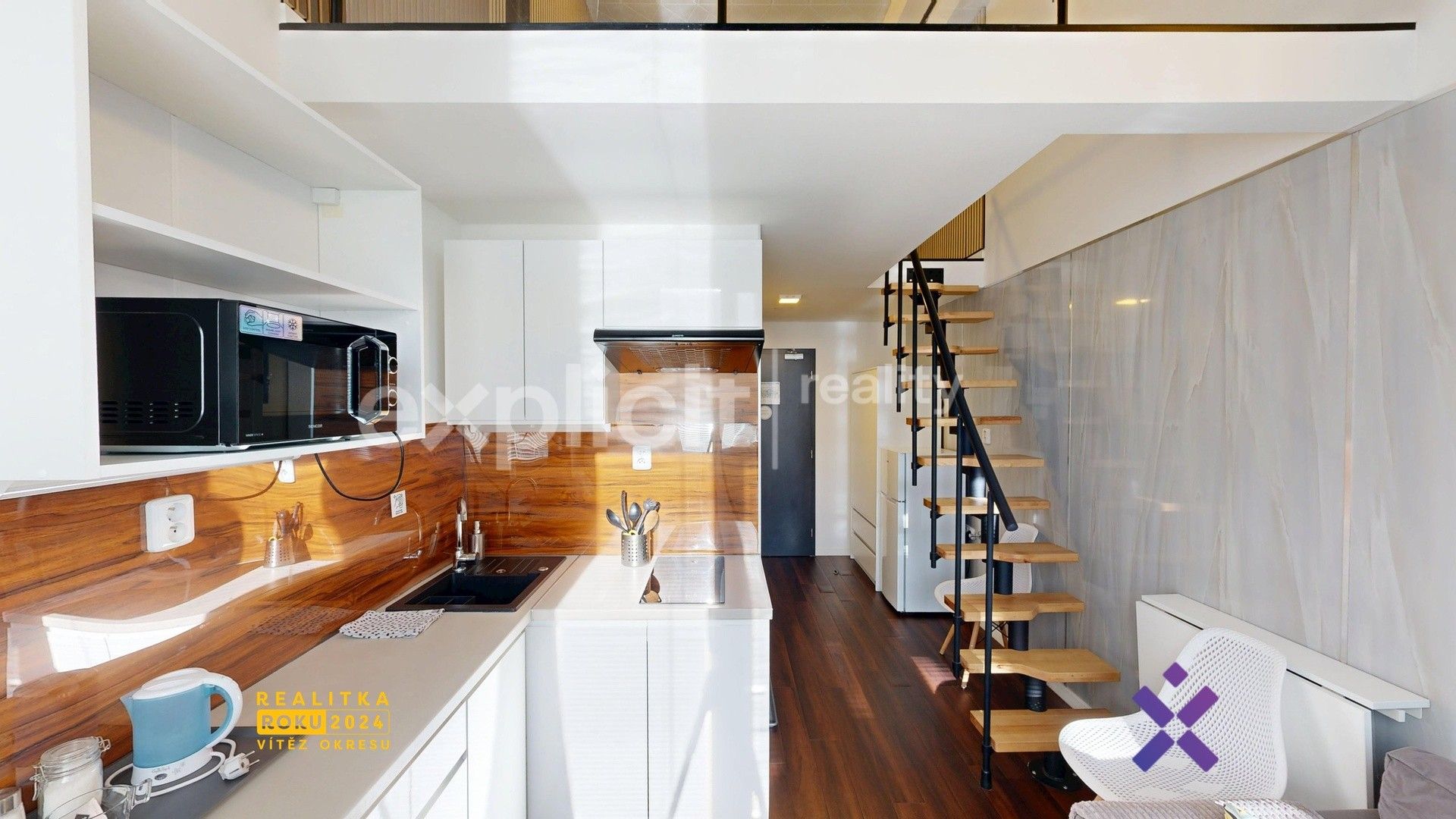 Pronájem byt 1+kk - Devadesátá, Zlín, 32 m²