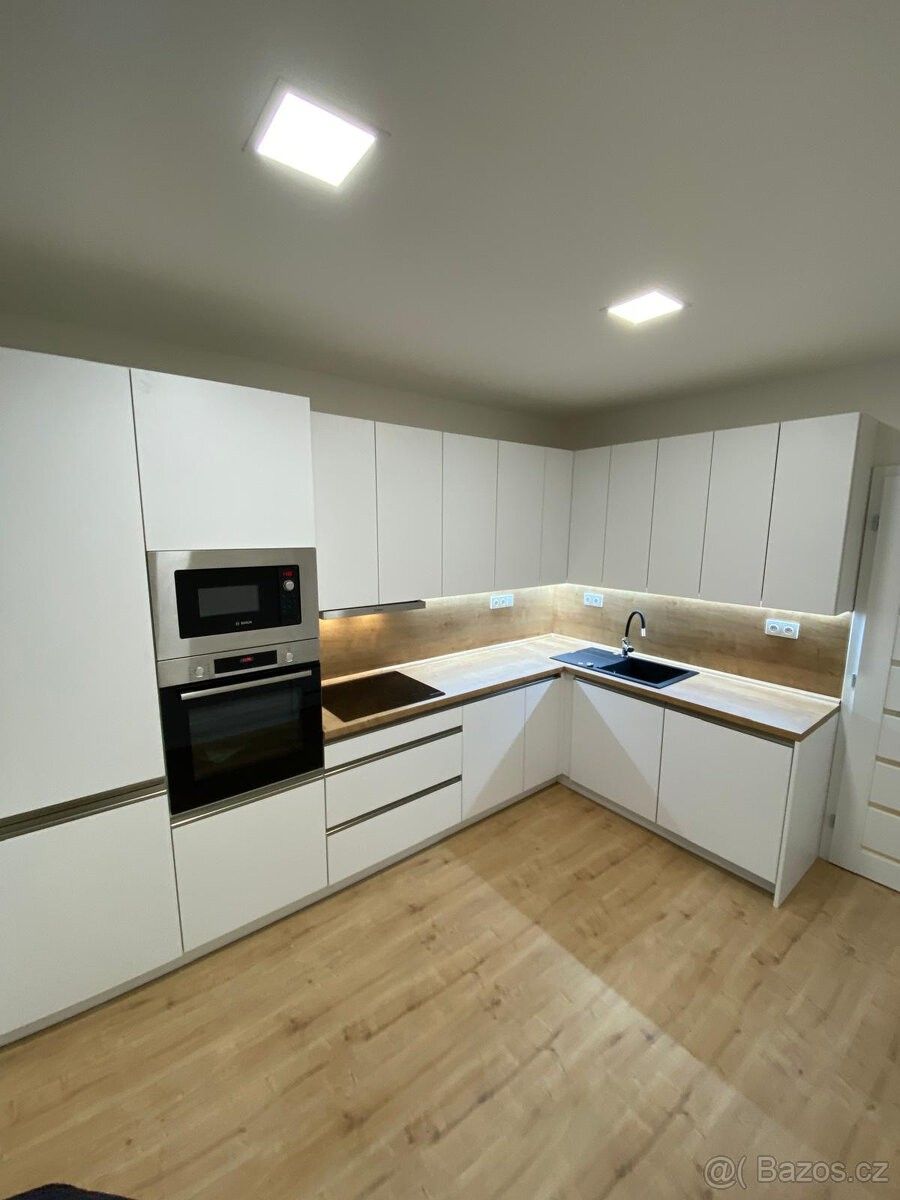 Pronájem byt - Zlín, 760 05