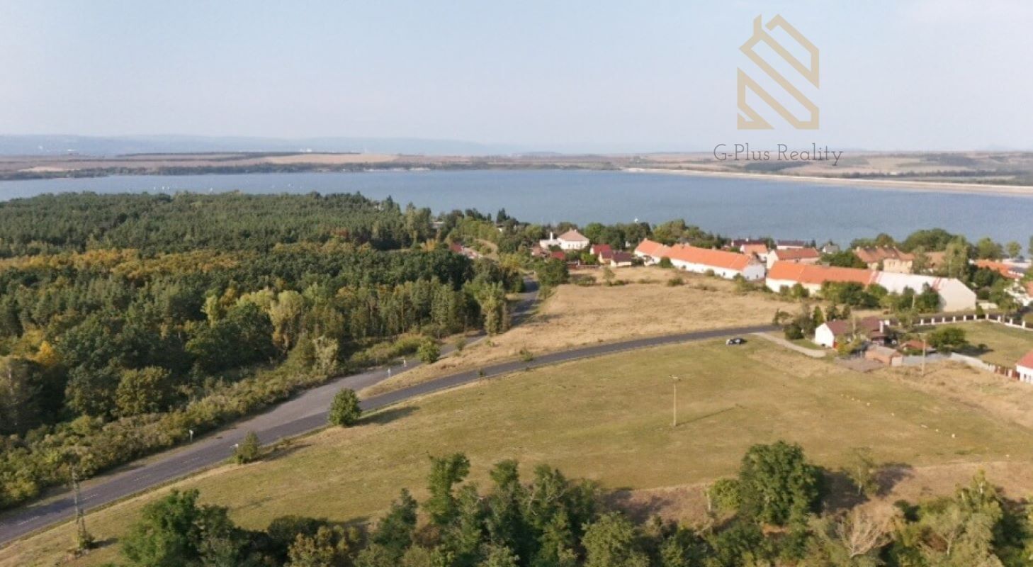 Prodej pozemek pro bydlení - Vikletice, Chbany, 1 540 m²