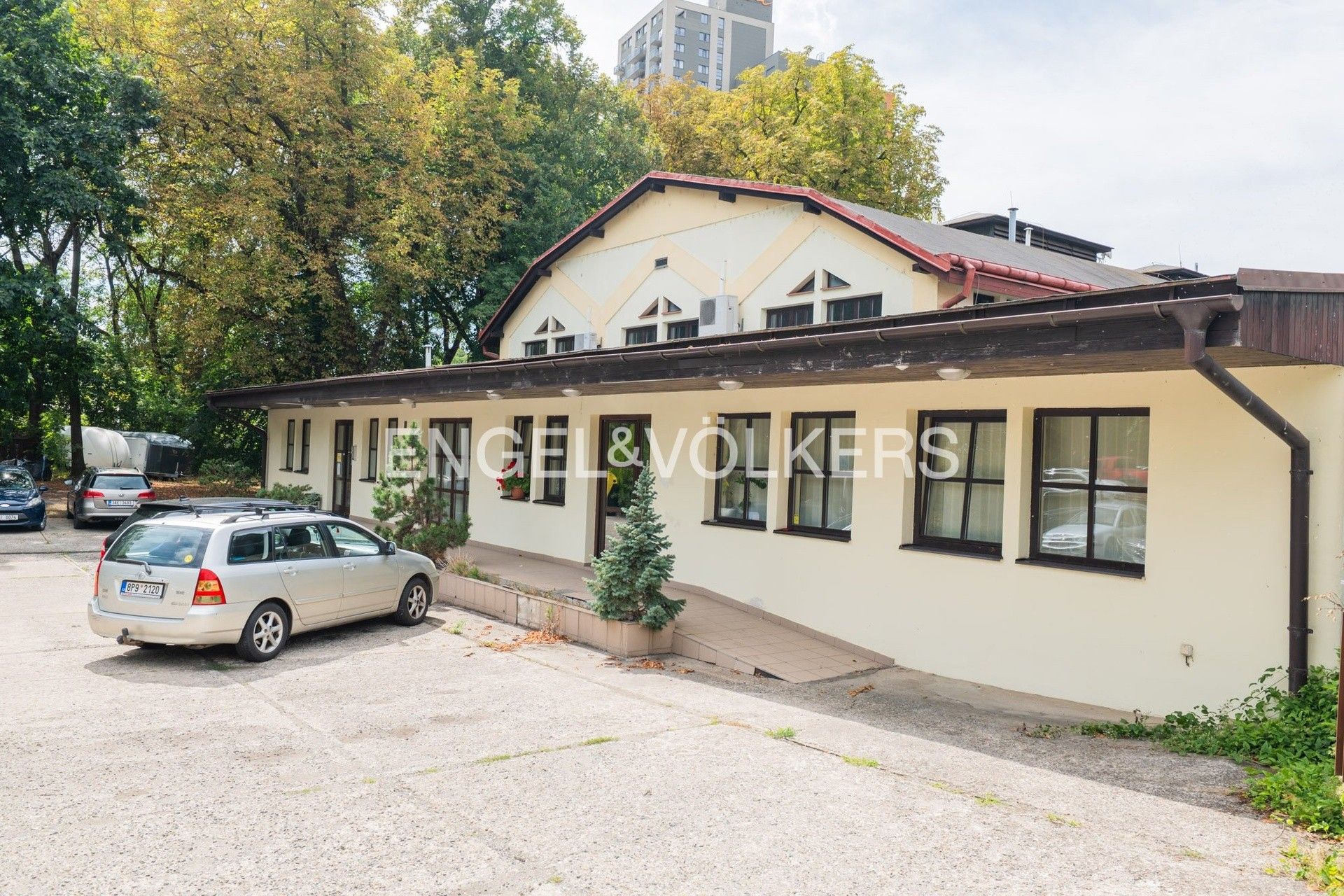 Kancelář, 849 m²