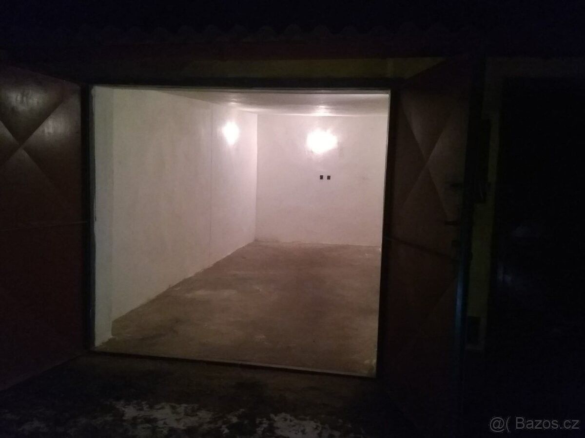 Prodej garáž - Neratovice, 277 11