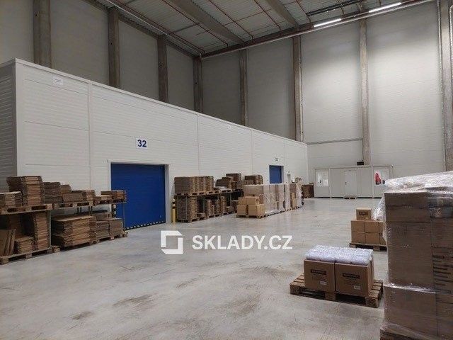 Sklady, Hradec Králové, 15 000 m² - 2