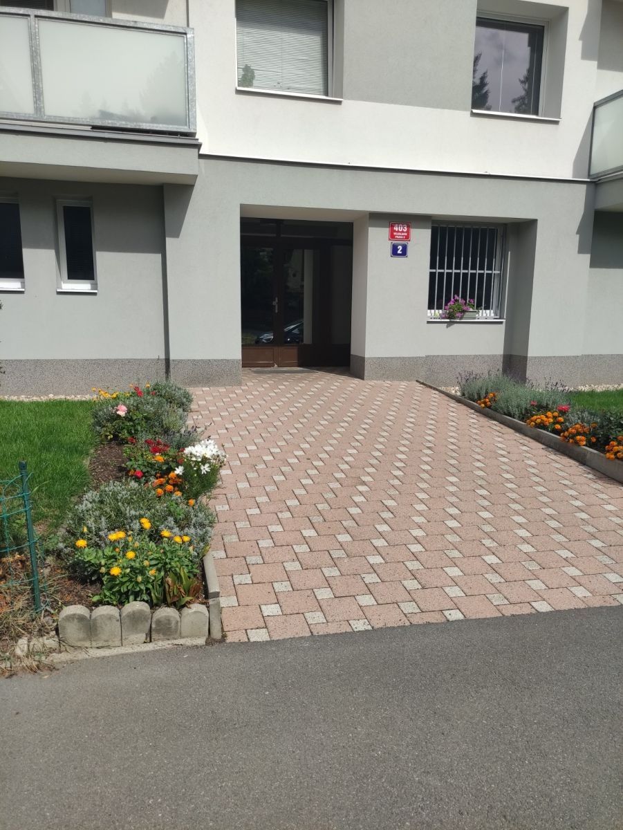 Byt 1+1 · 51 m² · Na Petřinách, Praha - Veleslavín - 2