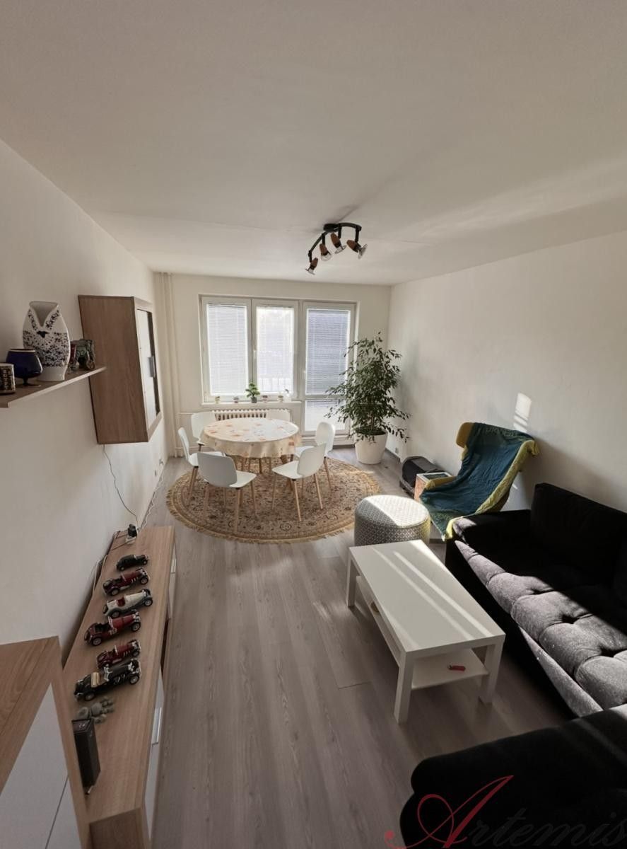 Pronájem byt 2+1 - Slavíkova, Ostrava, 56 m²