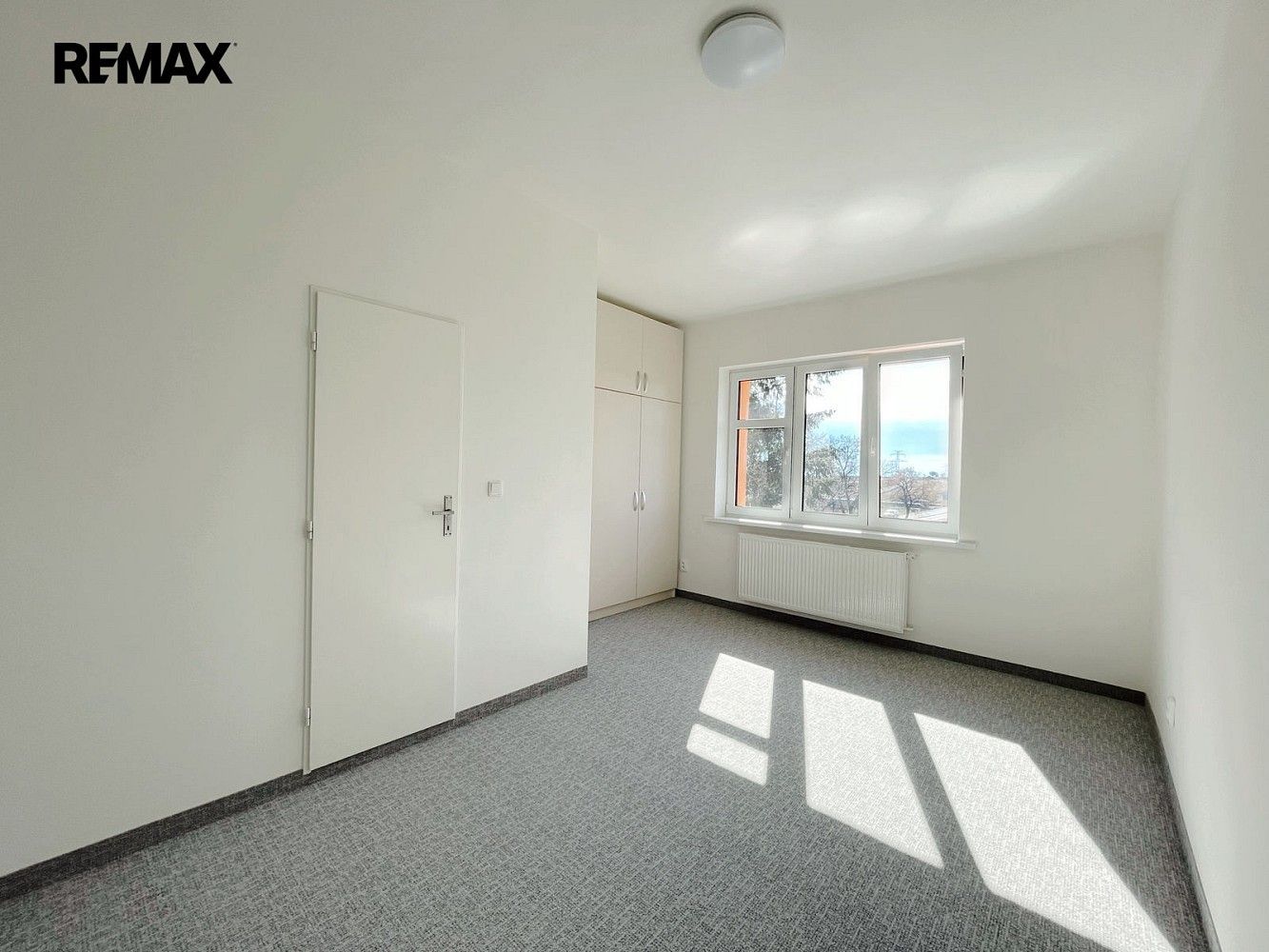 Kanceláře, Lety, okres Písek, Jihočeský kraj, 100 m² - 1