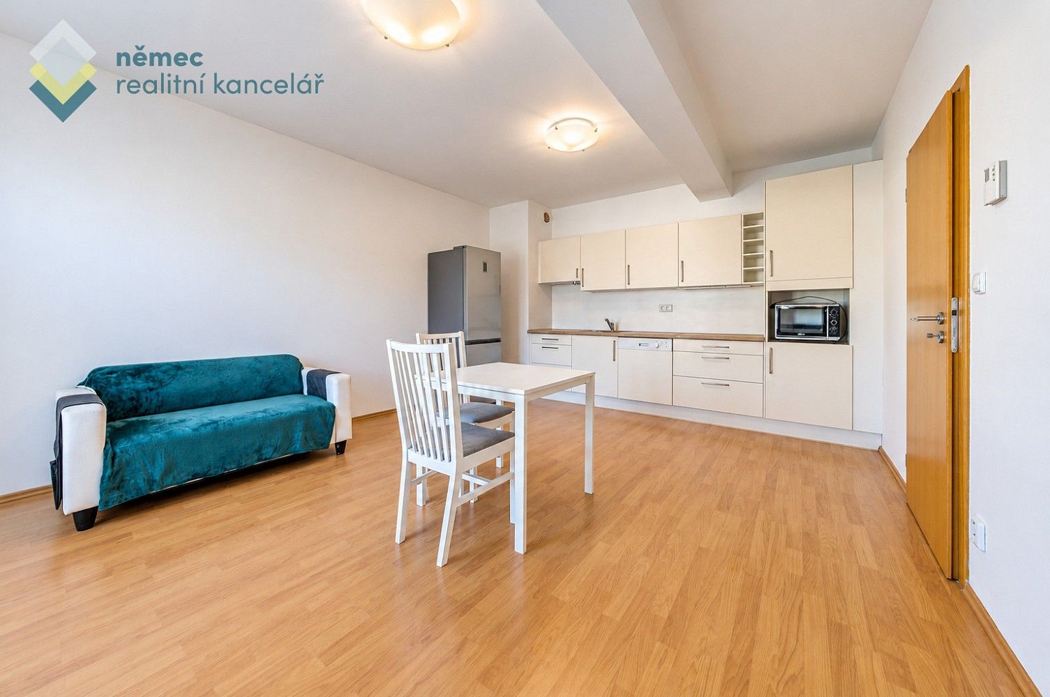 Byt 2+kk · 44 m² · K nádraží, Praha 9 - Satalice - 3