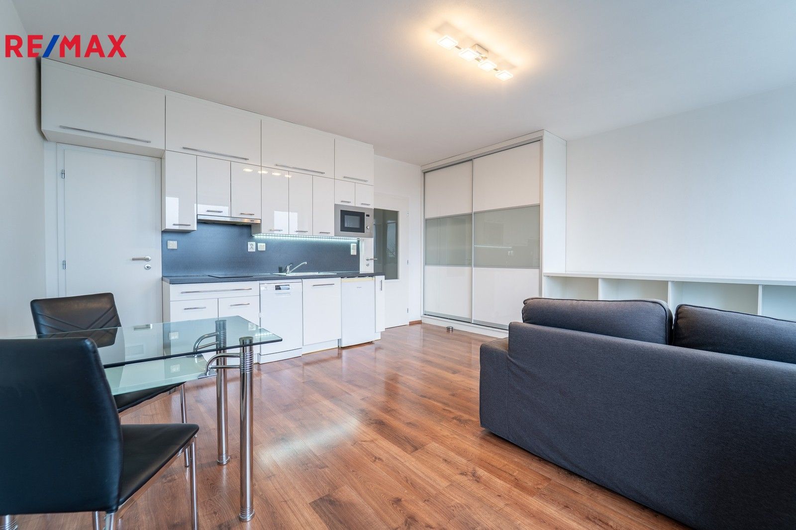 1+kk, U hřiště, Velký Osek, 33 m²