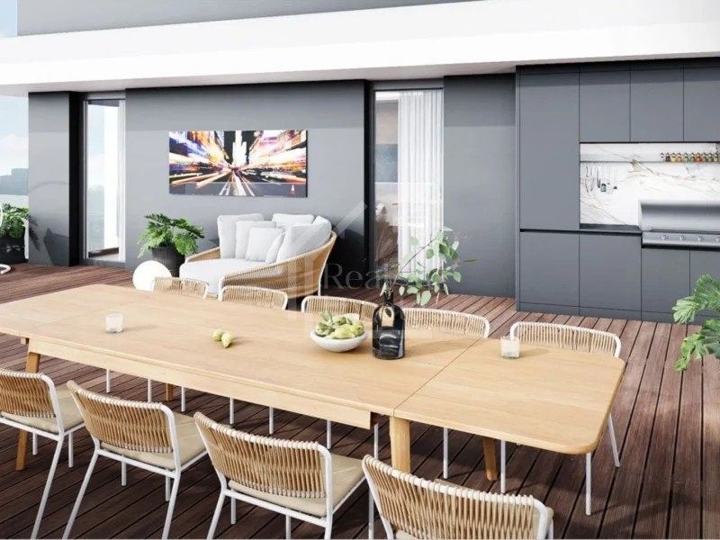 5+kk, Komunardů, Praha, 206 m²