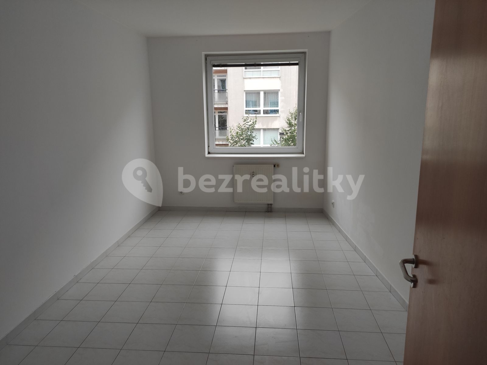 Pronájem byt 2+kk - Bratří Dohalských, Praha - Vysočany, 57 m² - 5