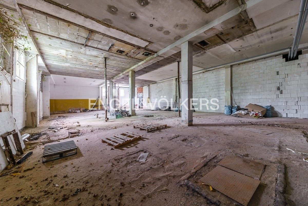 Pronájem sklad - Tatarkova, Praha, 300 m²