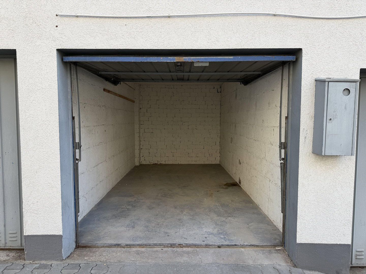 Garáž · Löwengasse 12 Frankfurt am Main Bornheim Hessen 60385 - 3