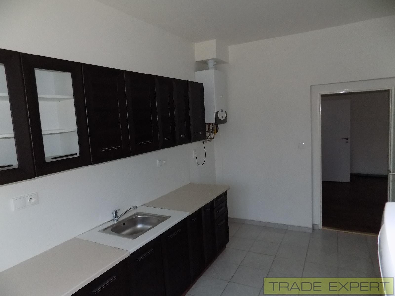 Pronájem byt 2+1 - Honické náměstí, Stochov, 55 m²