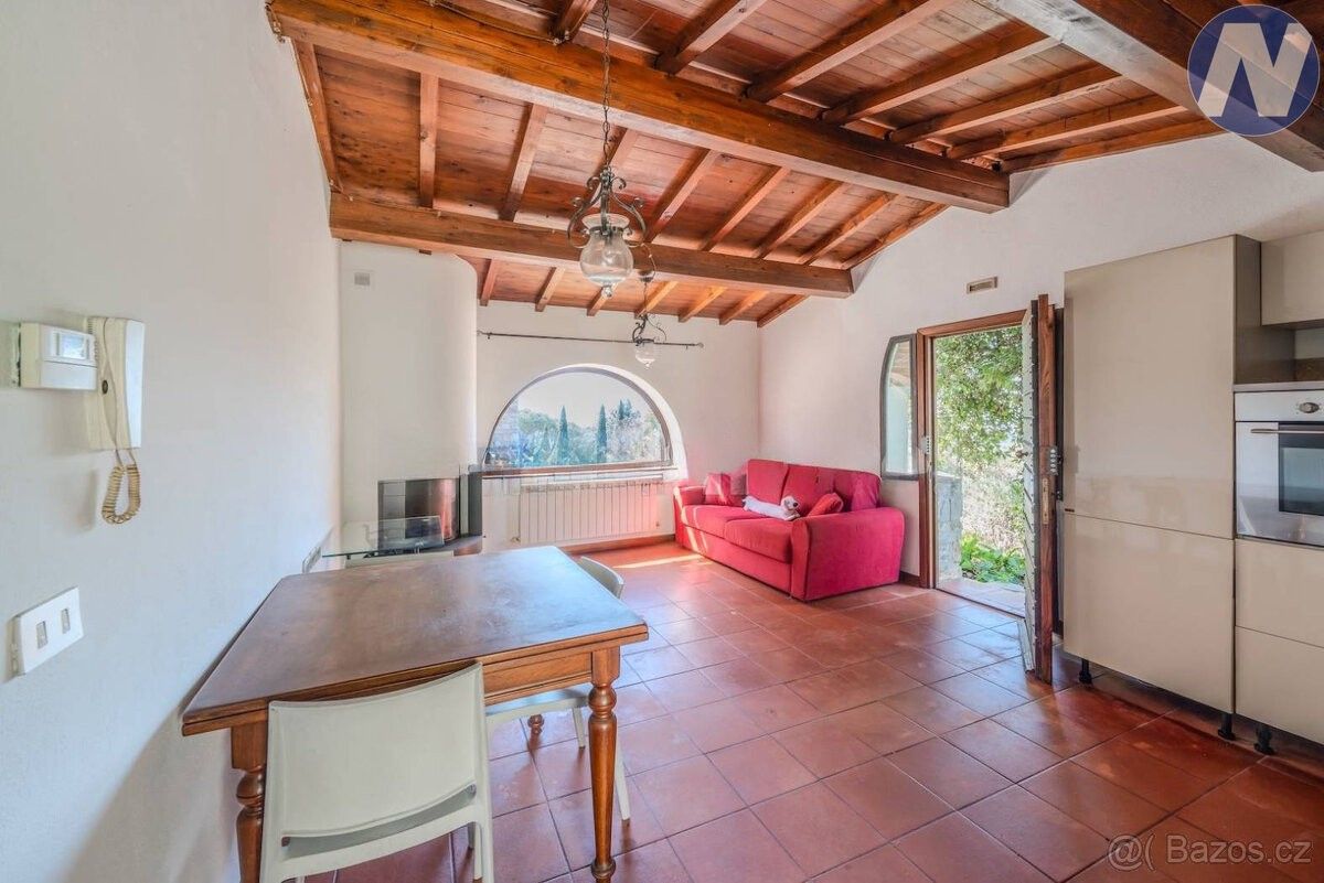 Prodej rodinný dům - 987 66, Zahraničí