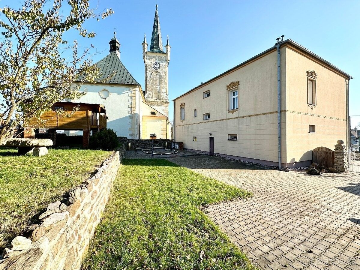 Rodinné domy, Krajková, 357 08