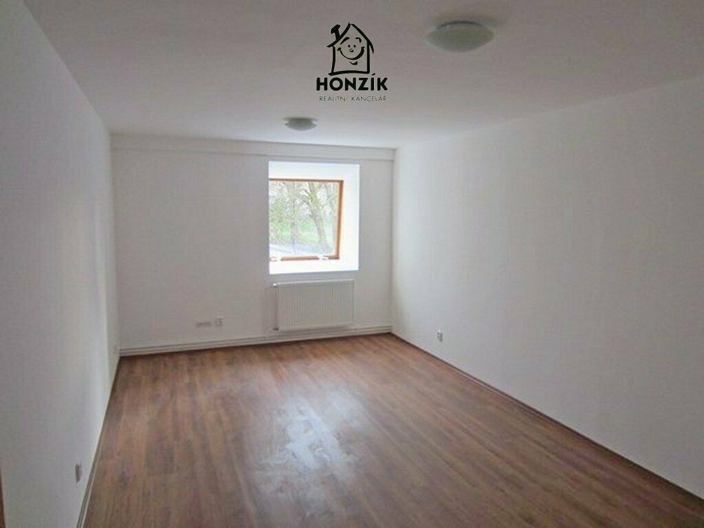 2+1, Drozdov, 60 m²