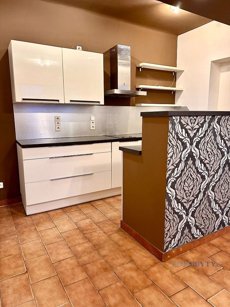3+kk, Na Jezerce, Praha 4 - Nusle, 74 m² - 2