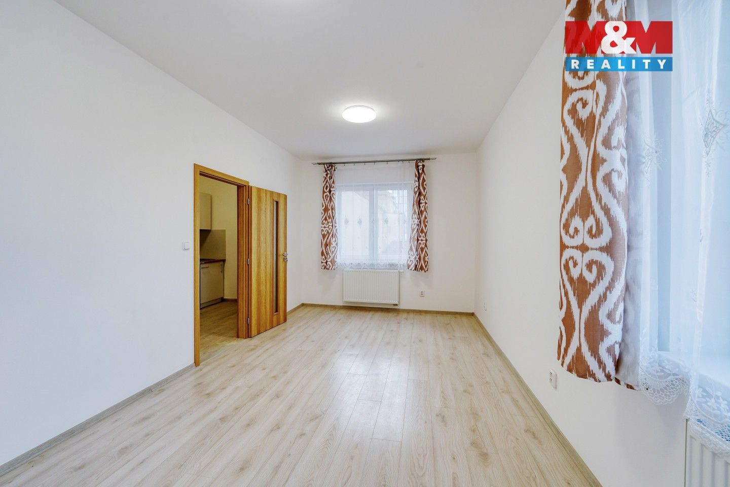 Pronájem byt 1+1 - Husova, Plzeň, 38 m²