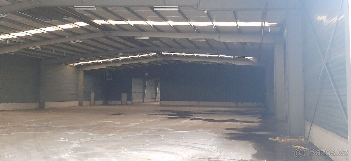 Sklady, 987 66, Zahraničí