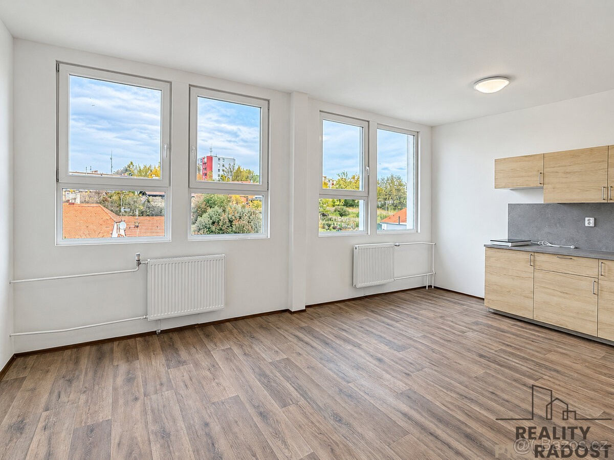 1+kk, Moravský Krumlov, 672 01, 30,8 m² - 1