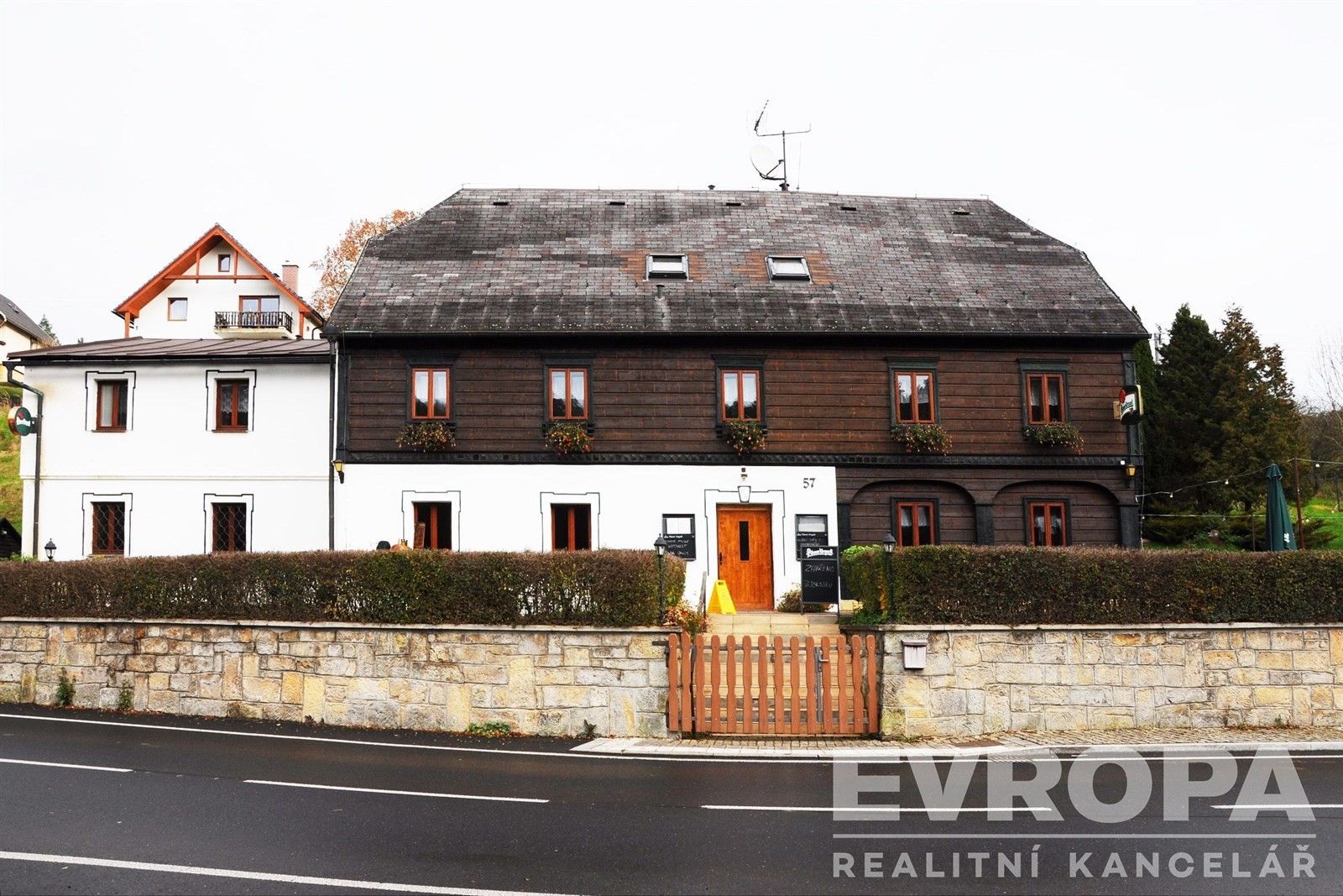 Ubytovací zařízení, Jetřichovice, 650 m²