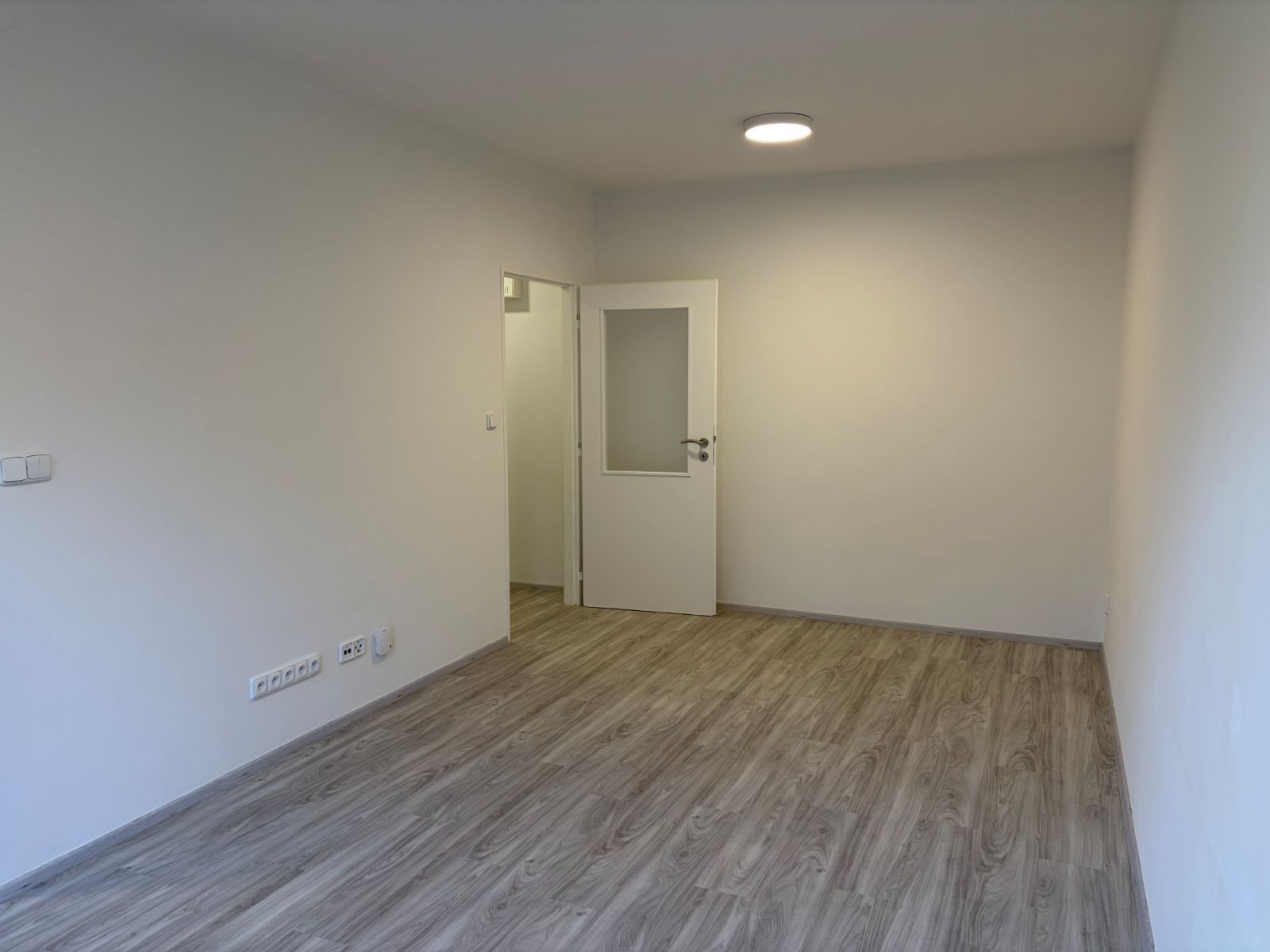 Pronájem byt 3+kk - Křenická, Praha - Strašnice, 62 m² - 5