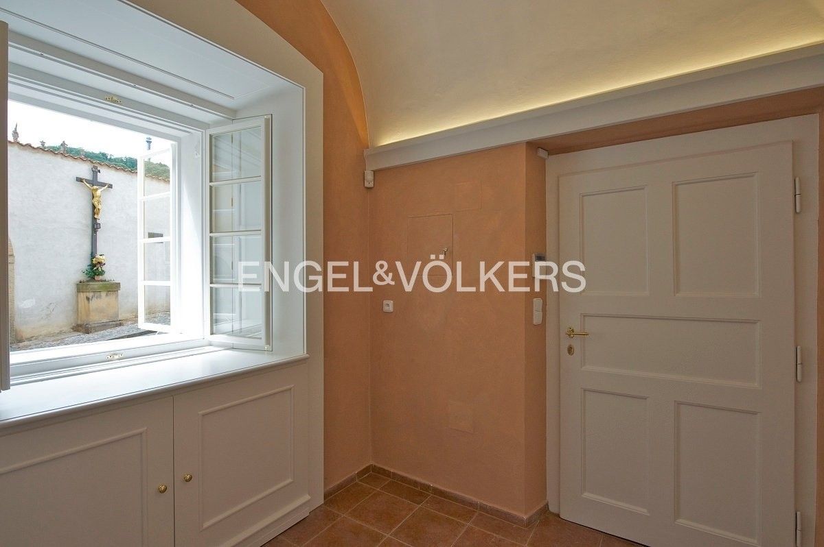 Byt 2+1 · 54 m² · Šporkova 240, Praha Malá Strana - 3