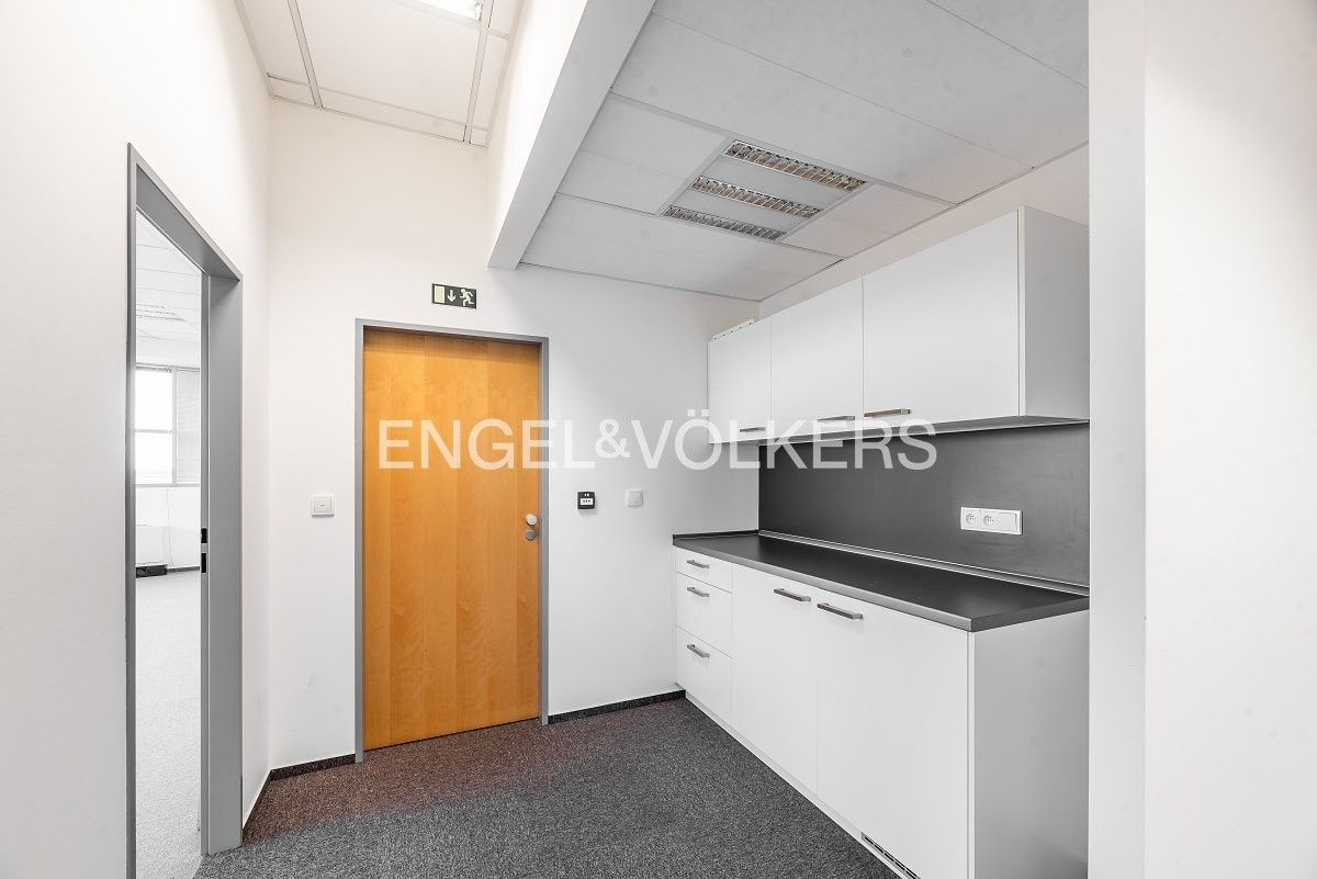 Pronájem kancelář - Doudlebská 1699, Praha Nusle, 504 m² - 5