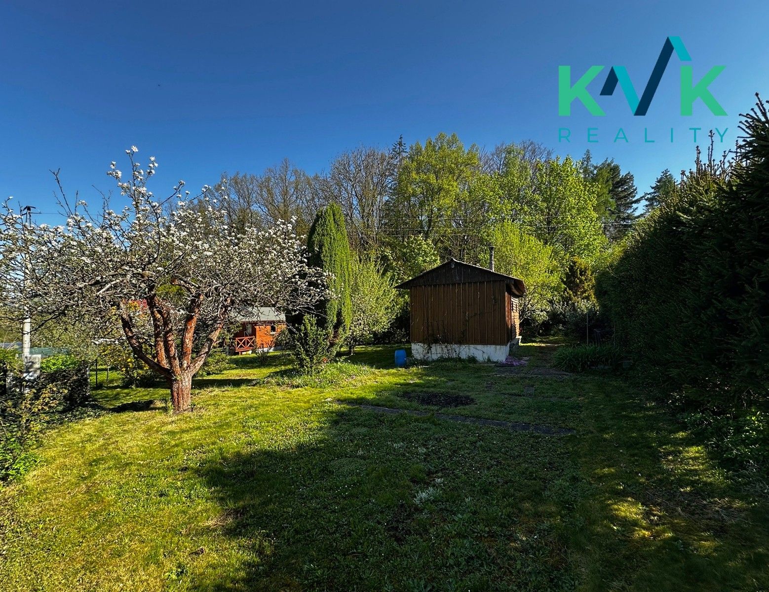 Zahrady, Karlovy Vary, 392 m²