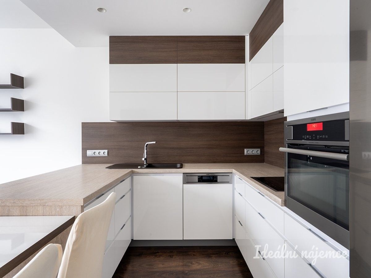 Pronájem byt 3+kk - Fikerova, Praha, 87 m²