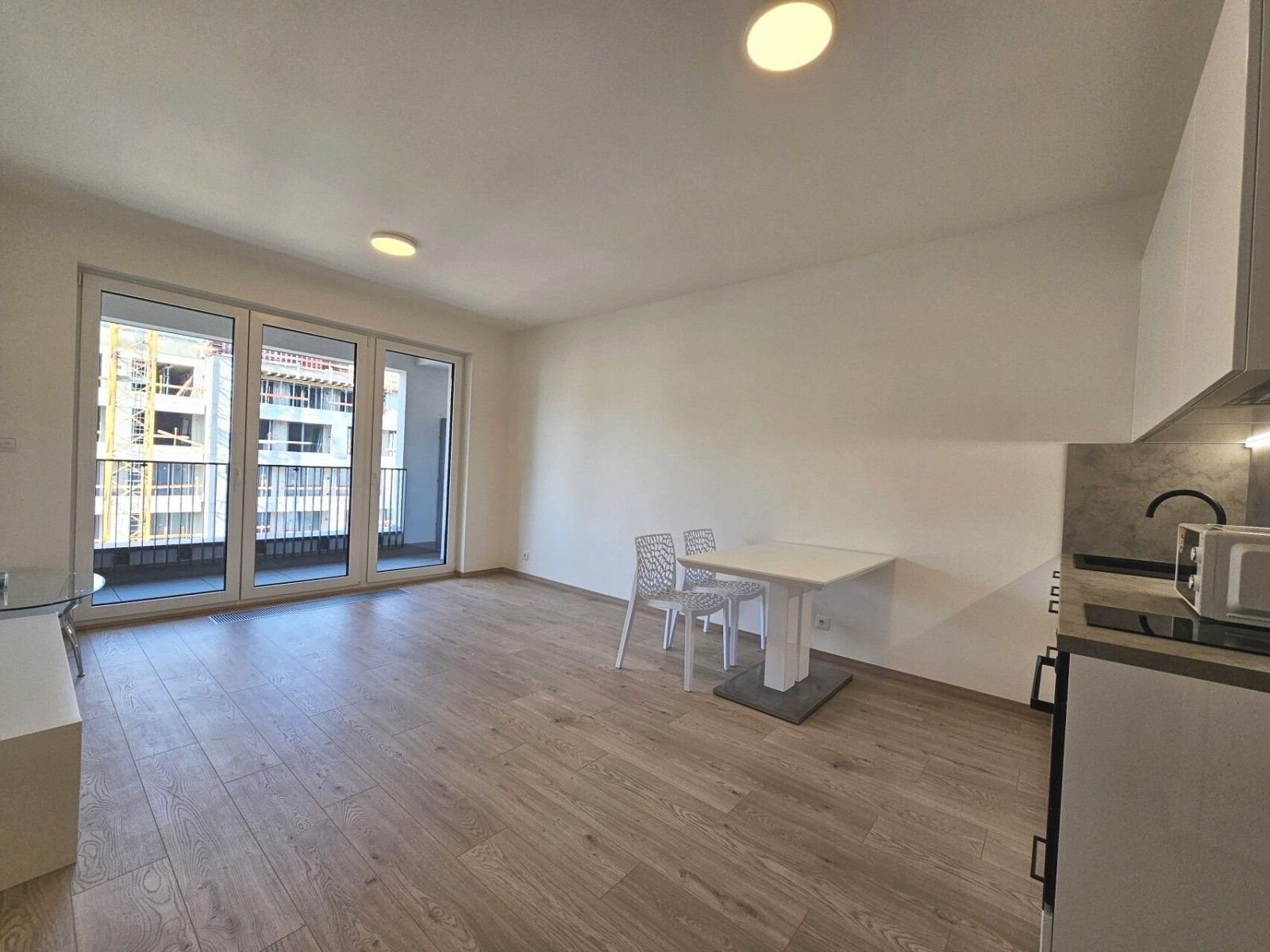 Pronájem byt 1+kk - Poděbradská,Hloubětín,Praha, 33 m²