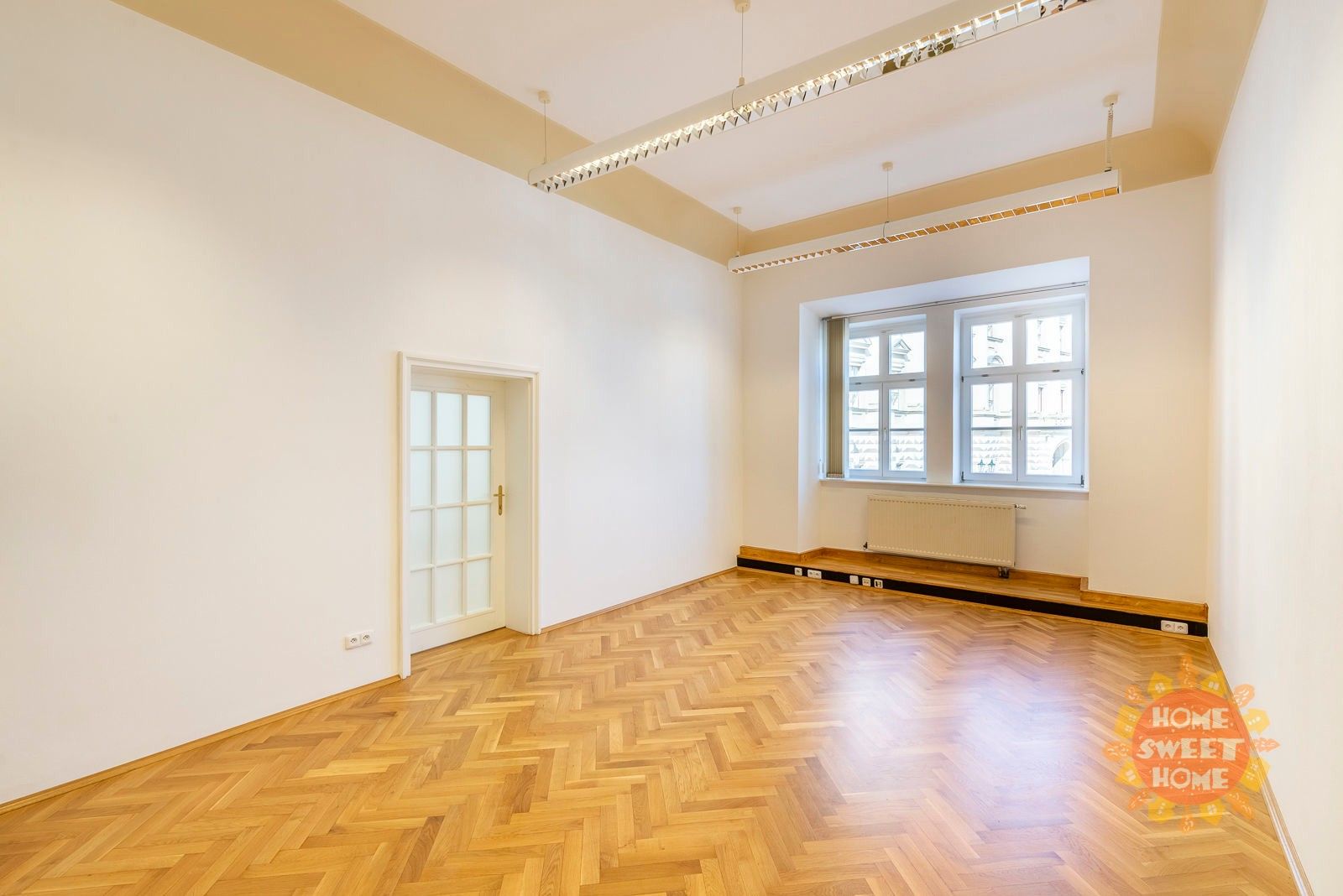 Pronájem kancelář - Loretánské náměstí, Praha, 29 m²