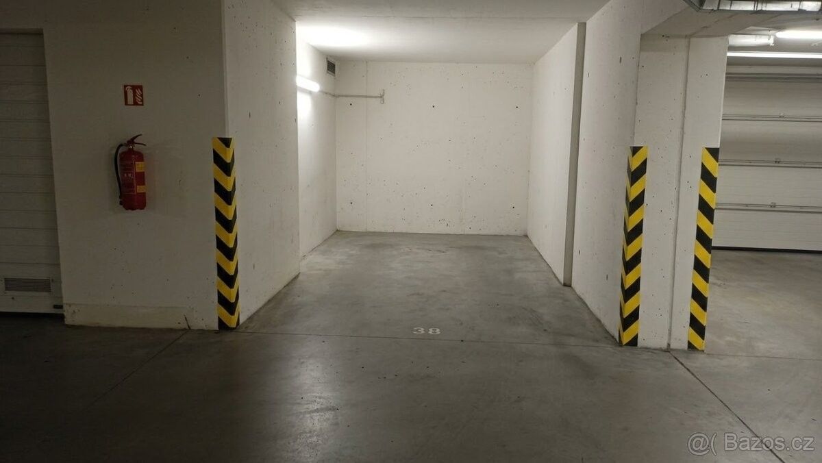 Garáž · Brno, 641 00 - 3