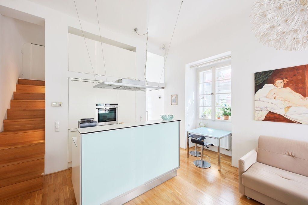 Byty, Karmelitská, Praha - Malá Strana, 40 m² - 1