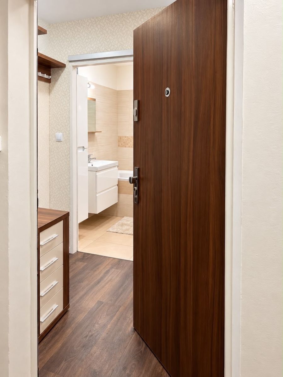 2+kk, Košťálkova, Praha - Kobylisy, 33 m² - 2