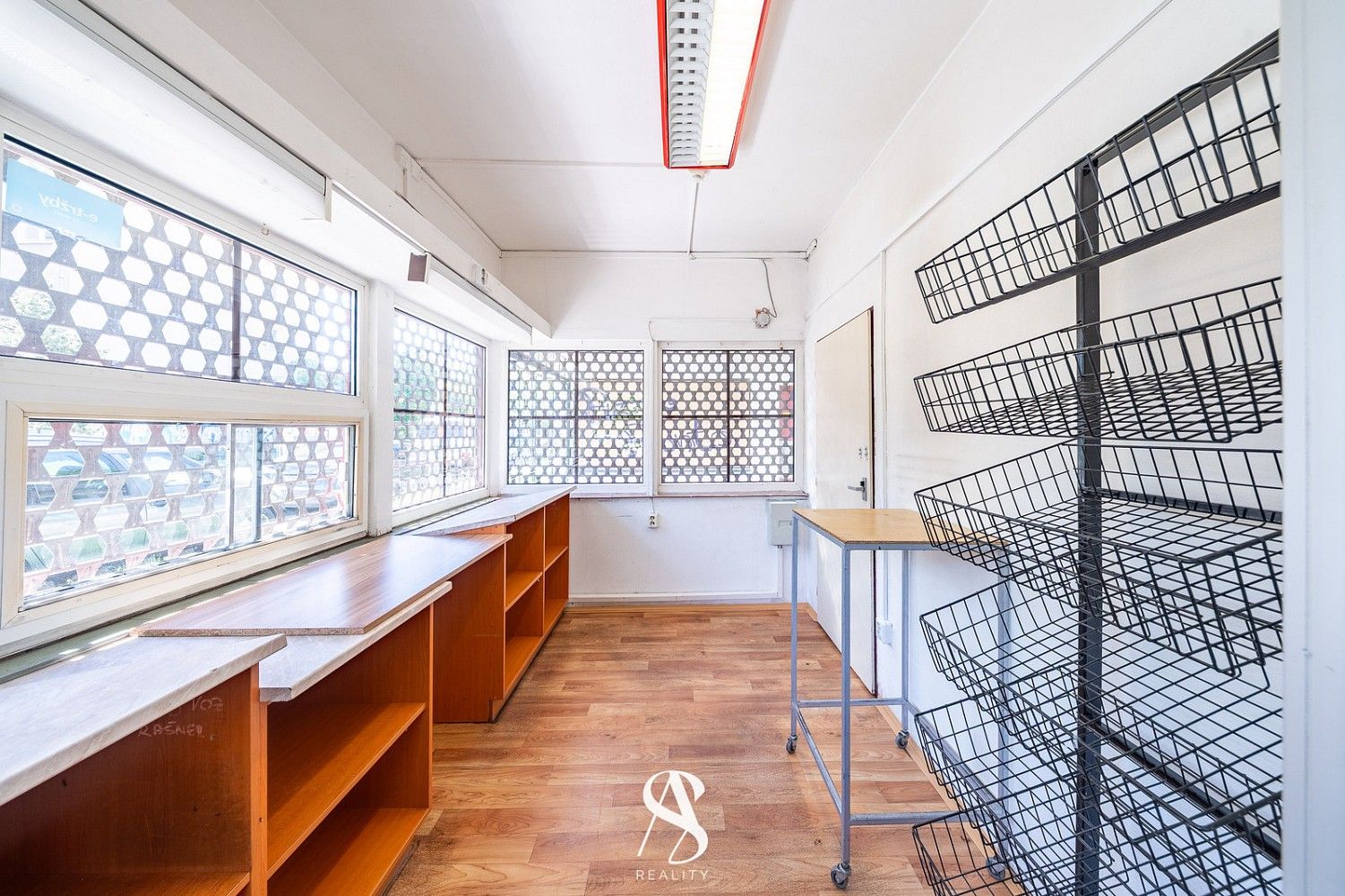 Prodej obchodní prostory - Olomouc - Nová Ulice, Olomoucký kraj, 18 m² - 2