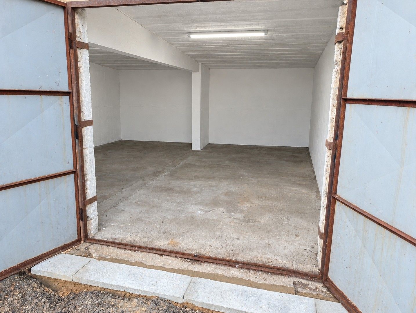 Pronájem garáž - Laugkstraße 32, , Braniborsko, 17 m² - 5